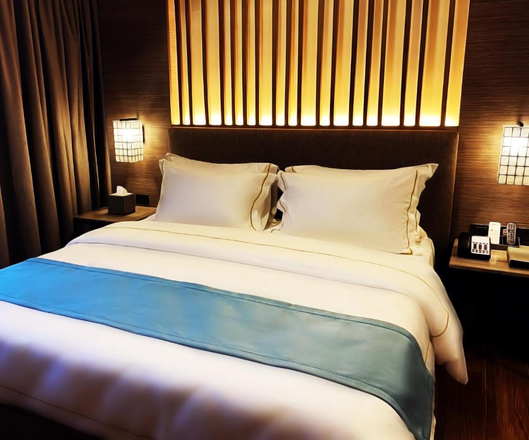 אולונגפו The Aurora Subic Hotel Managed By Hii מראה חיצוני תמונה